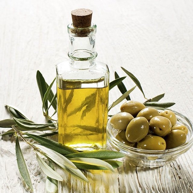 5888 (3) Extra Virgin Olive Oil - Image 1